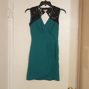 Bar III green/blue dress with knit design XS